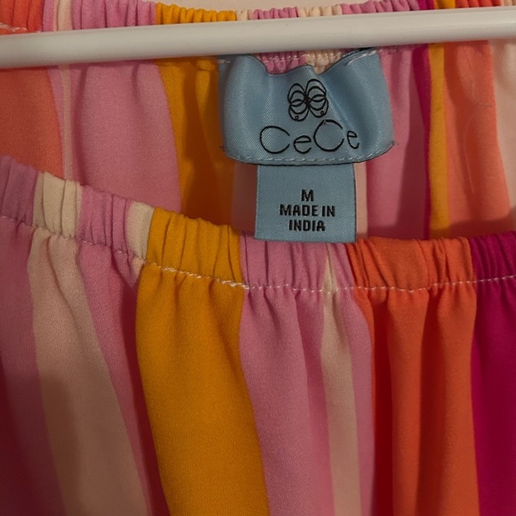 CeCe Women’s Multicolor Off-The-Shoulder Tiered Sleeve Blouse‎ Size Medium - Picture 4 of 4